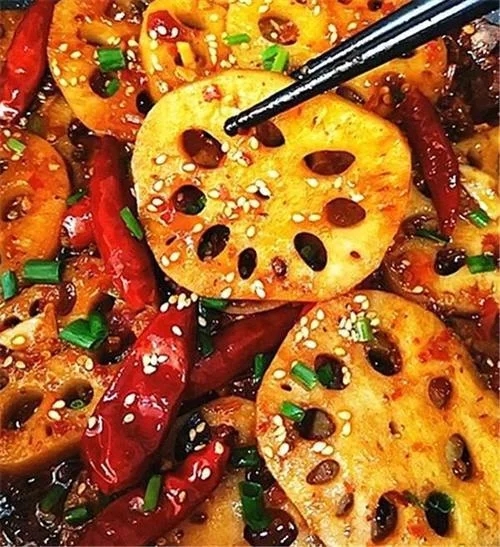 麻辣藕片，四川人的必備小吃，吃了根本停不下來(lái)