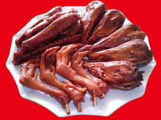 鹵菜出鍋就發(fā)黑，抹鹵水VS抹鹵油哪個好？