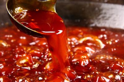 四川火鍋底料技術(shù)培訓(xùn)，專業(yè)火鍋學(xué)校提供實(shí)力支持