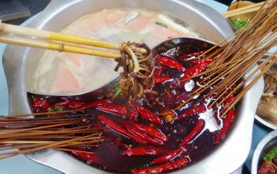 四川甘孜串串香技術培訓學校多少錢？