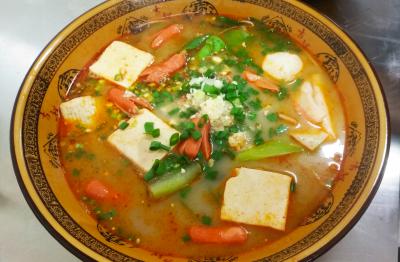 學(xué)做麻辣燙技術(shù)培訓(xùn)中心哪里好？餐飲培訓(xùn)中心