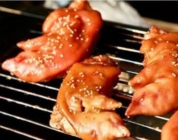 麻辣烤豬蹄技術(shù)培訓(xùn)哪里好？學(xué)習(xí)正宗烤豬蹄做法