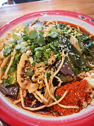 成都冒菜培訓(xùn)學(xué)校怎么選？飄味緣優(yōu)勢特點(diǎn)全解析